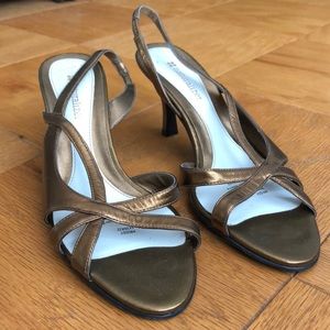 Naturalized Bronze kitten heel sandals